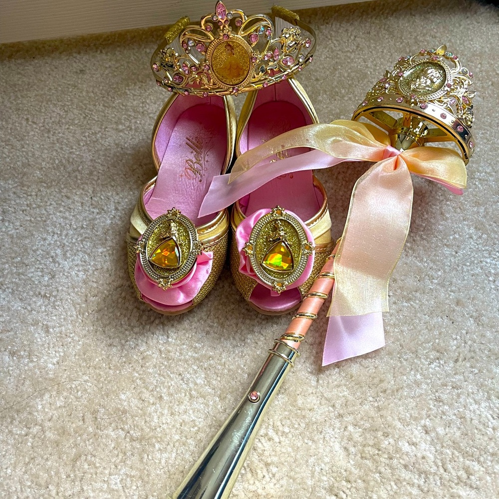 Beauty and the Beast girls play set